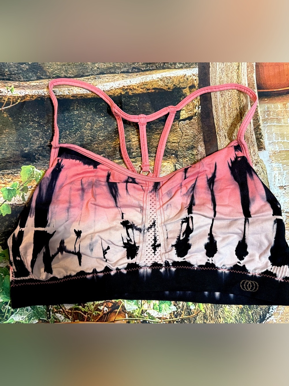 🔥Balance Collection Multi Strap Sports Bra with Ink-bleed Pattern Size L/XL
